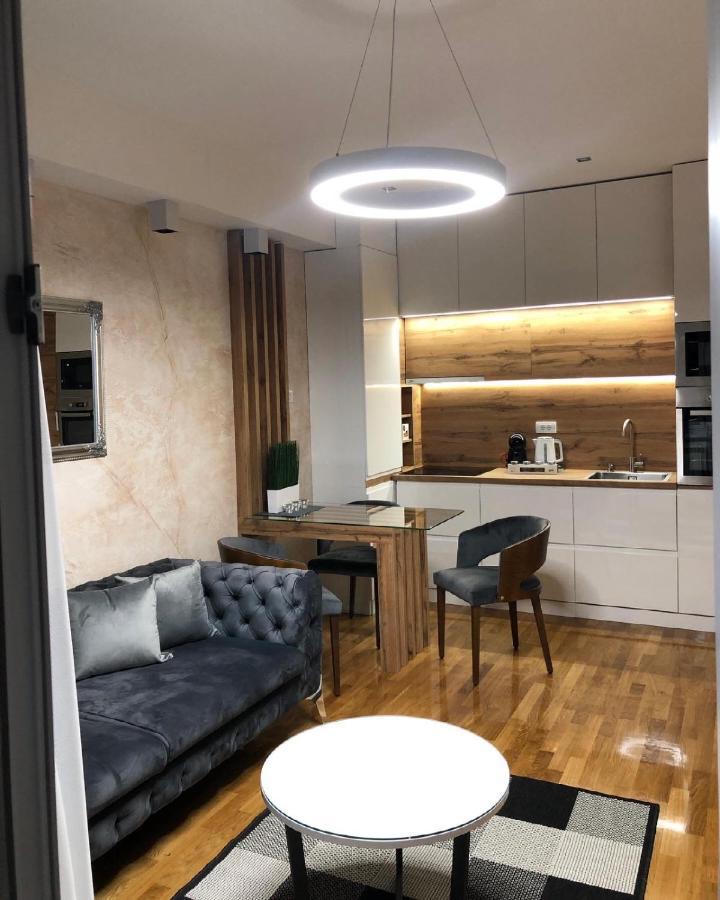 Lux Apartman 33 كراغوييفاك المظهر الخارجي الصورة