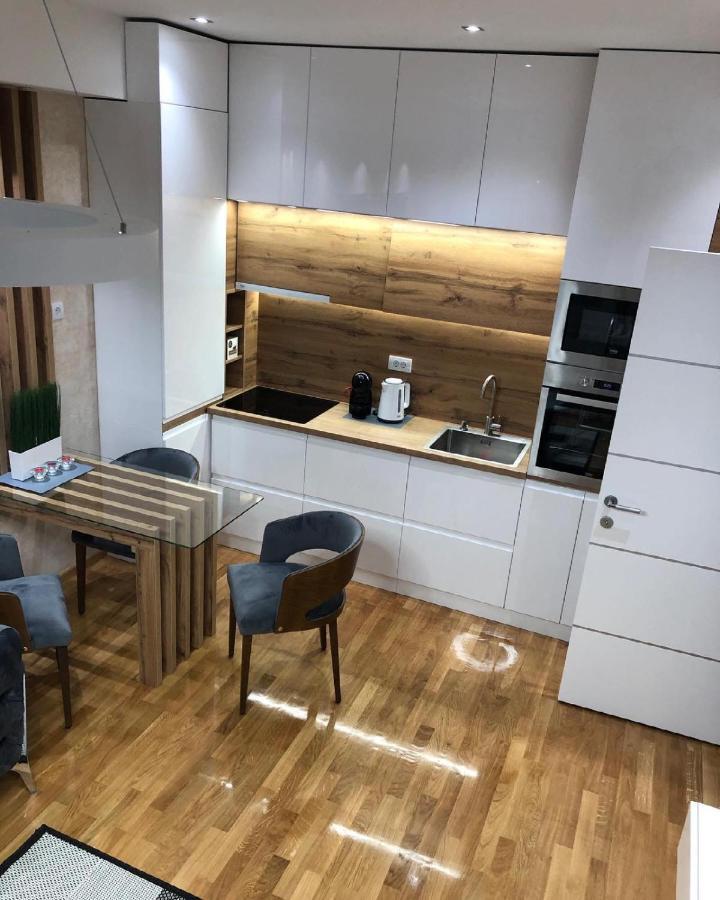Lux Apartman 33 كراغوييفاك المظهر الخارجي الصورة