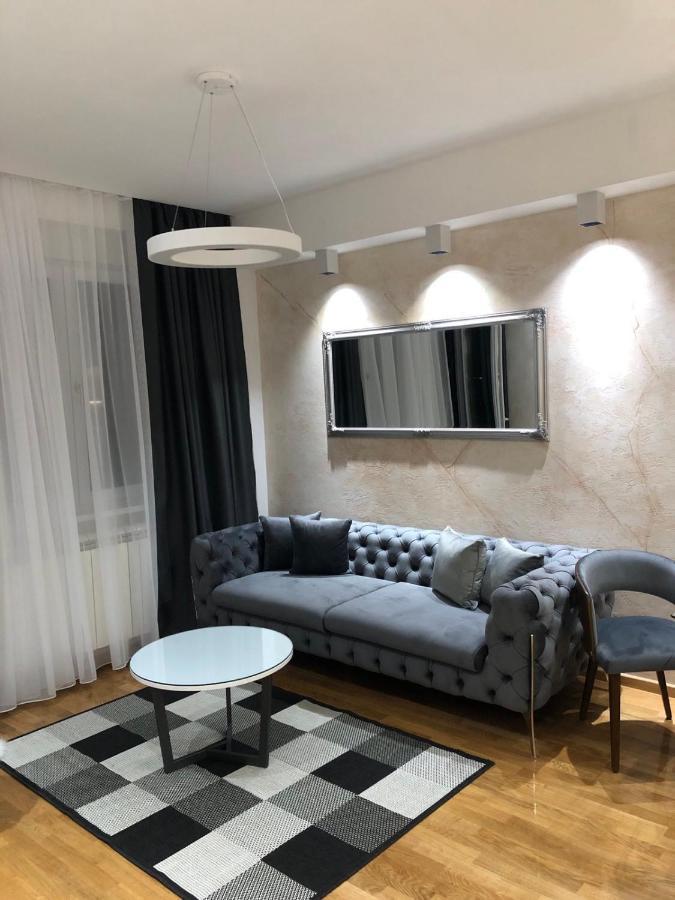 Lux Apartman 33 كراغوييفاك المظهر الخارجي الصورة