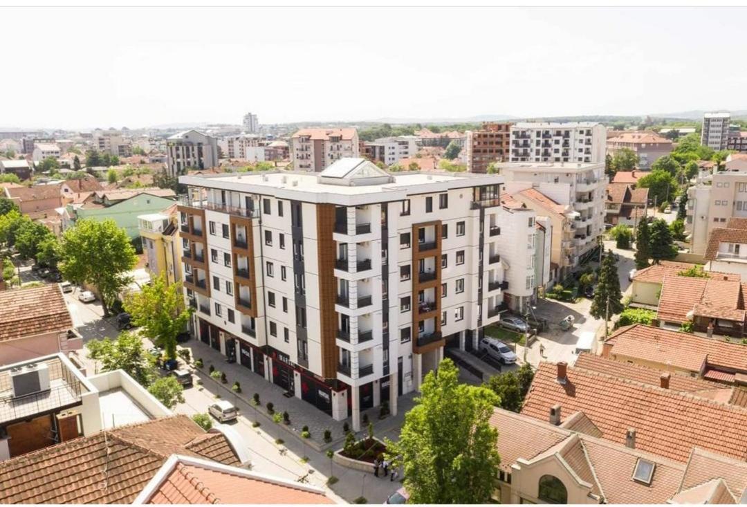 Lux Apartman 33 كراغوييفاك المظهر الخارجي الصورة