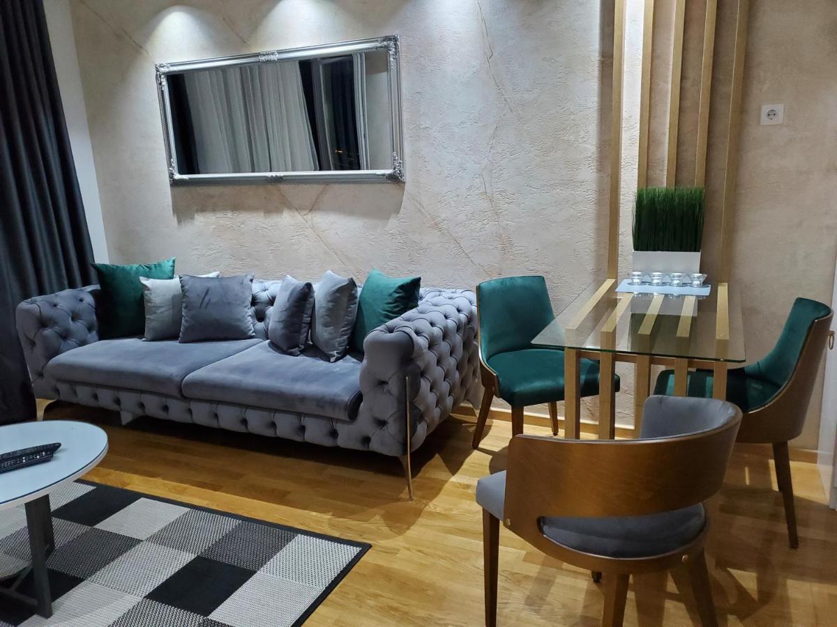 Lux Apartman 33 كراغوييفاك المظهر الخارجي الصورة